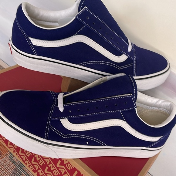 Vans WMNS Old Skool
Color Theory Beacon Blue
VN0005UFBYM
Sneakers - Picture 11 of 16